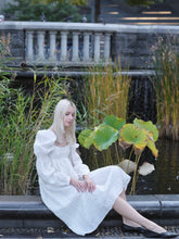 Load image into Gallery viewer, Maman Violette